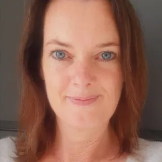 Portretfoto van Madelon Tromp